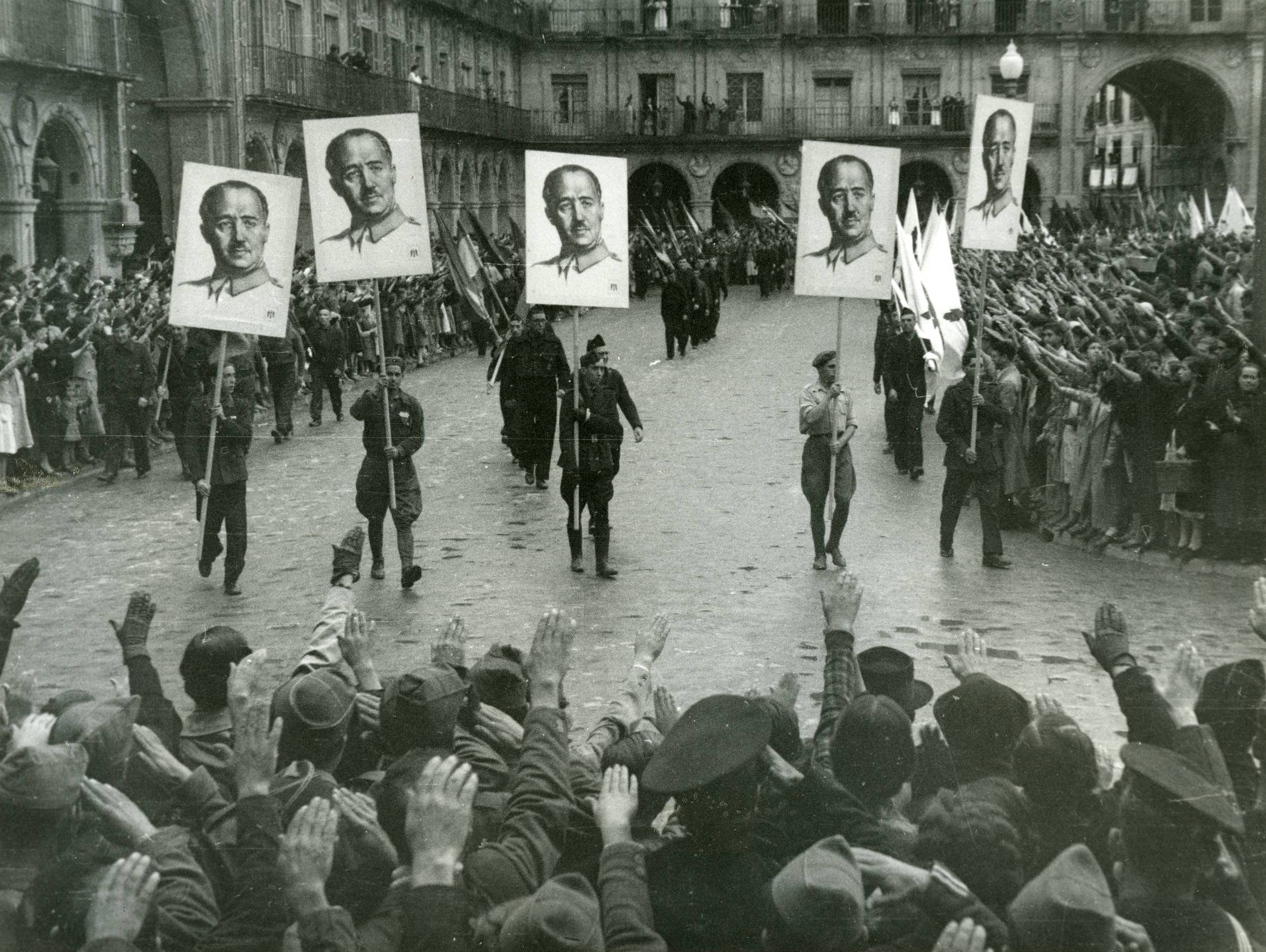 Francoist demonstration in Salamanca