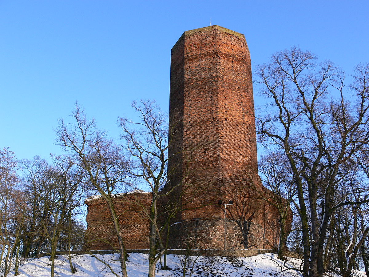 https://pl.wikipedia.org/wiki/Plik:PL_Kruszwica_Mysia_Wieza.JPG