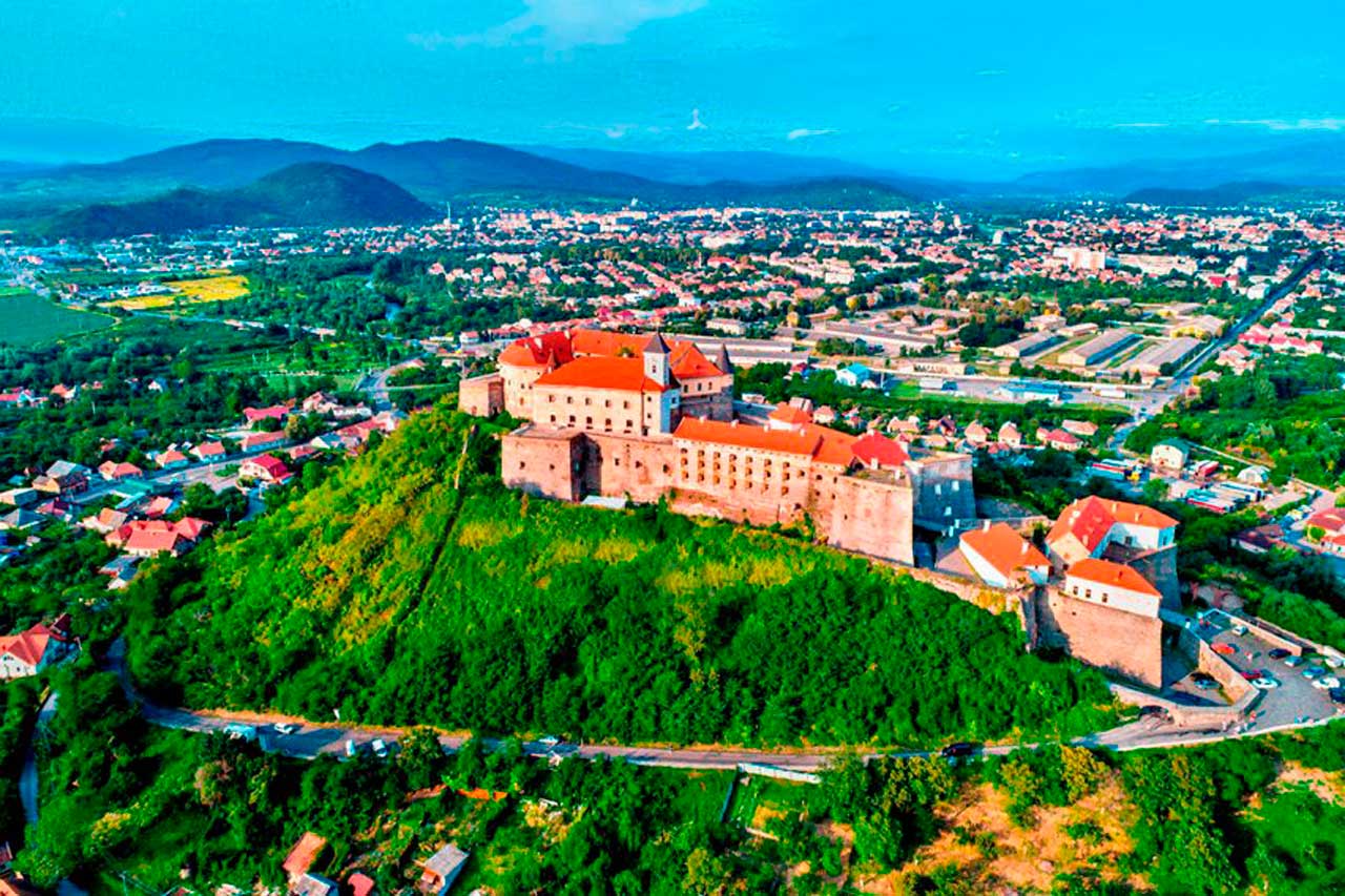 https://truskavets.ua/en/leisure/mukachevo-berehovo-en/